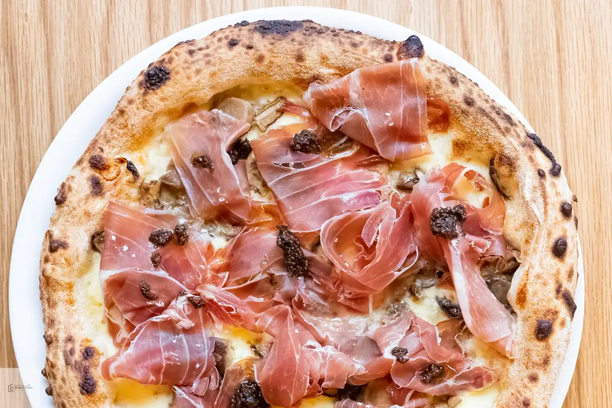 Bel Fiore Pizza Catering wood-fired Neapolitan pizza catering event on Sydney's North Shore at a garden venue